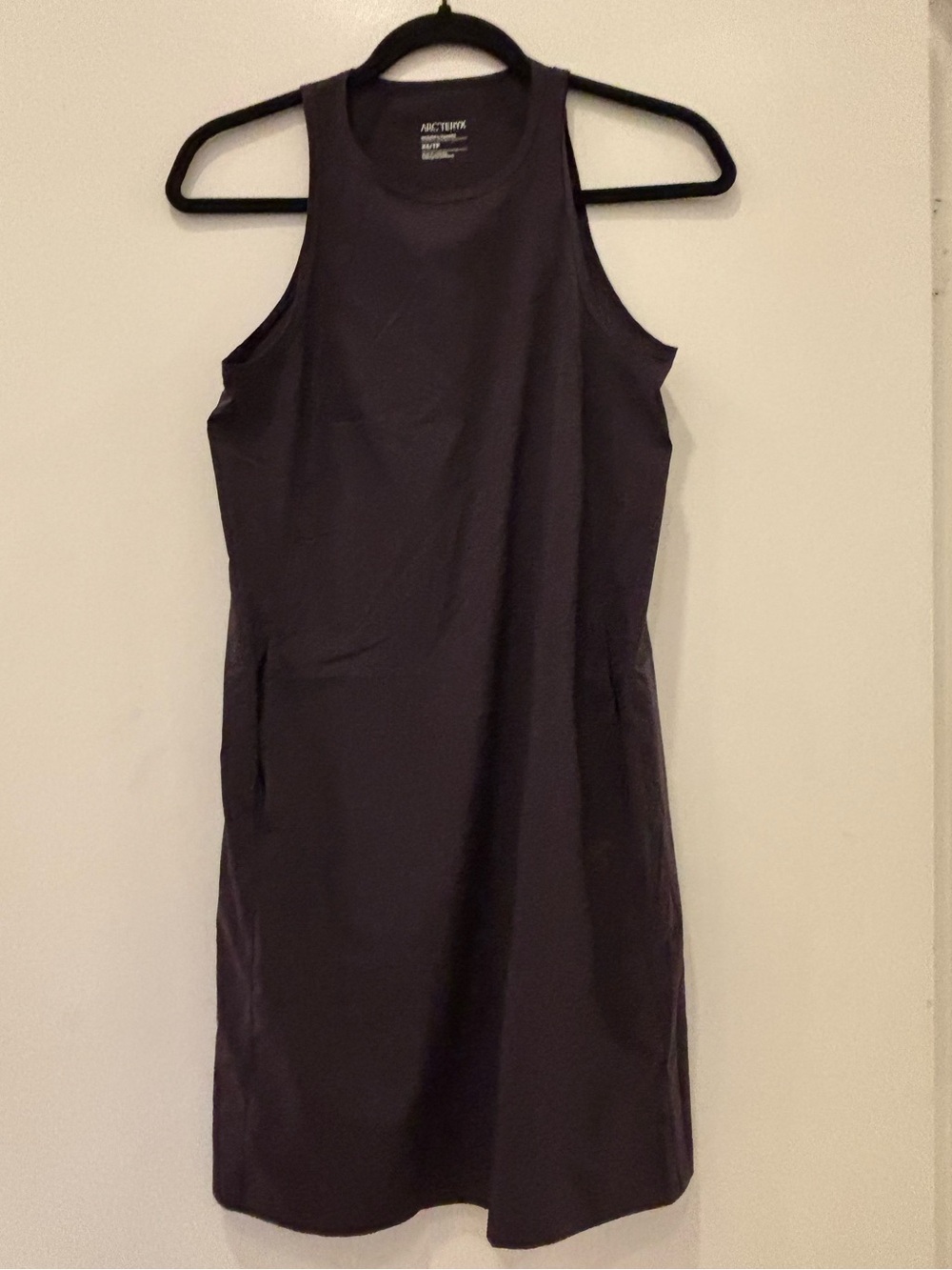 Arc'teryx Contenta Deep Plum Sleeveless tank Midi Dress pockets high crewneck